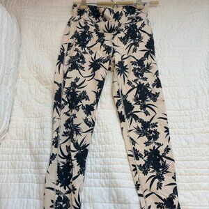 Mono B Floral Leggins